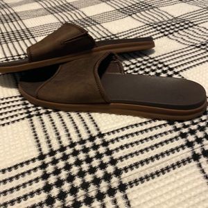 Olukai size 12 leather slip on